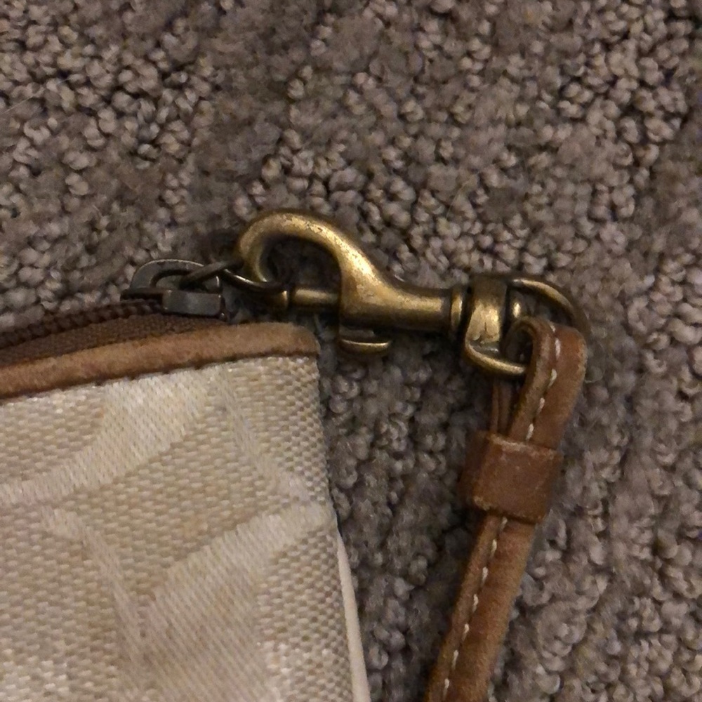 Coach patchwork wristlet - Picture 5 of 6